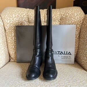 AQUATALIA BY Marvin K Black Leaather Ankle Strap Boot